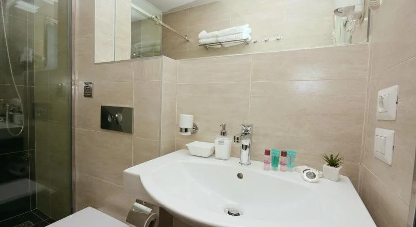 Hotel Oresti Center