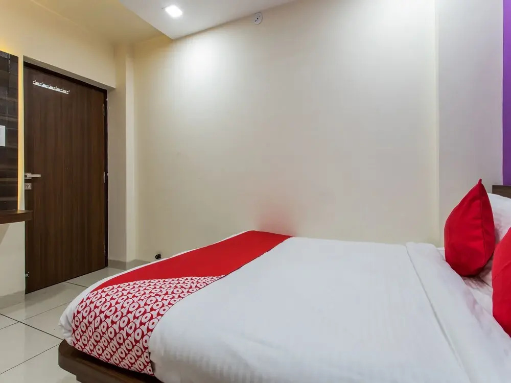 Collection O Jineshwari Hotel