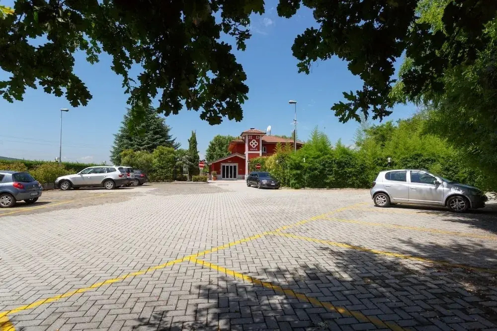 Hotel Daniel