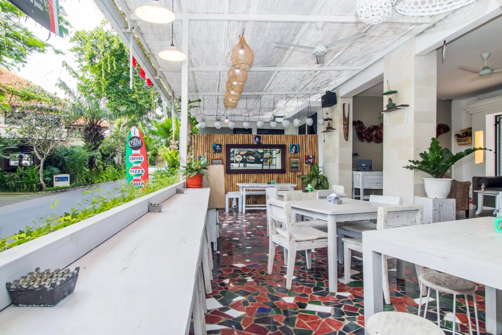 Anza Hotel by OYO Rooms