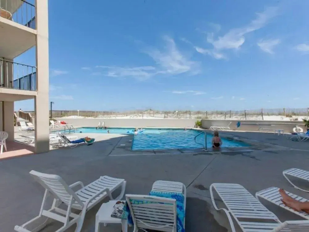 Wind Drift 208 - 2 Br condo by RedAwning