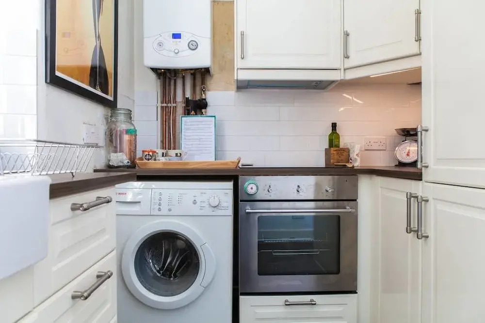 1 Bedroom Flat In Edinburgh City Centre