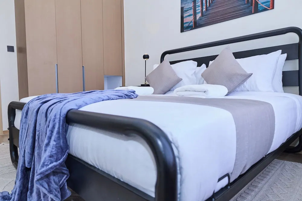 Ivory By Edmor Suites