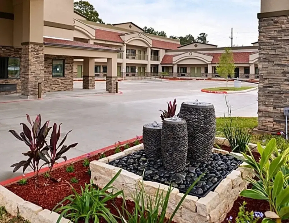 Scottish Inn & Suites - Conroe