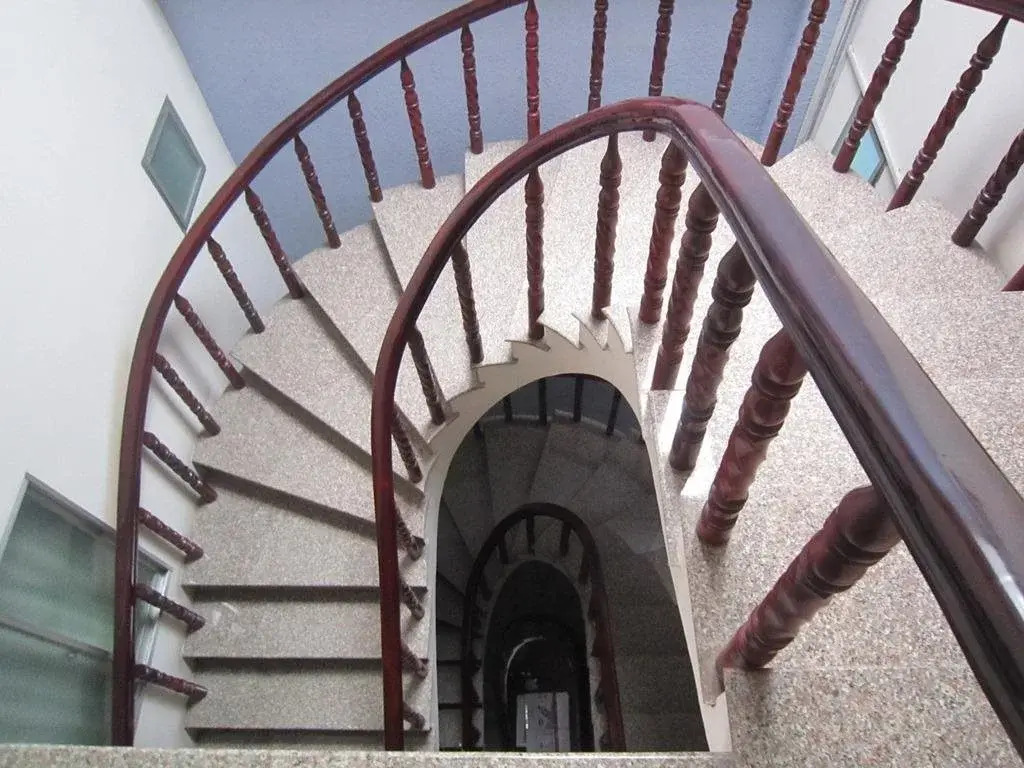 Ninh Hue Hotel