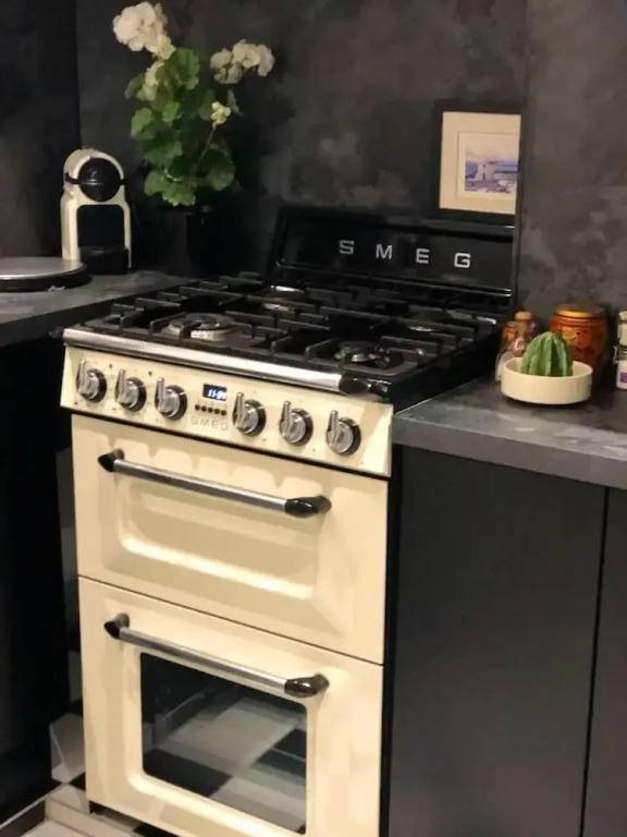 Apartment with One Bedroom in Paris, with Wonderful City View And Wifi