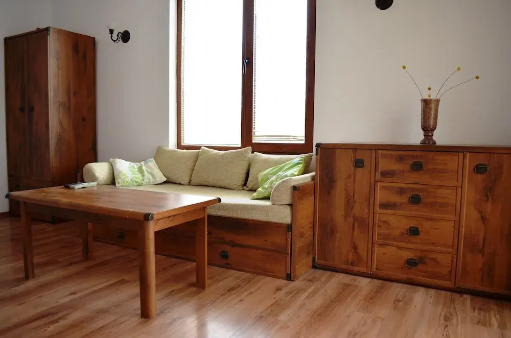 FM Premium 1-BDR Apartment-ART