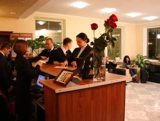 Отель Корона