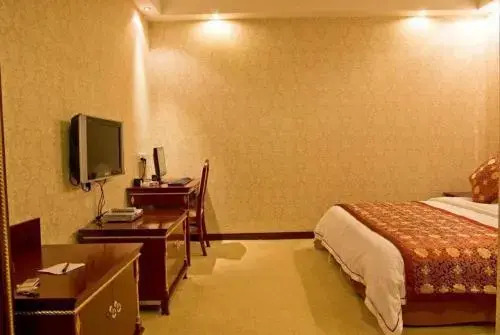 Niaochao Commercial Hotel