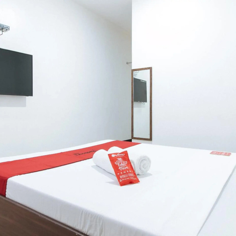 RedDoorz at San Antonio Makati
