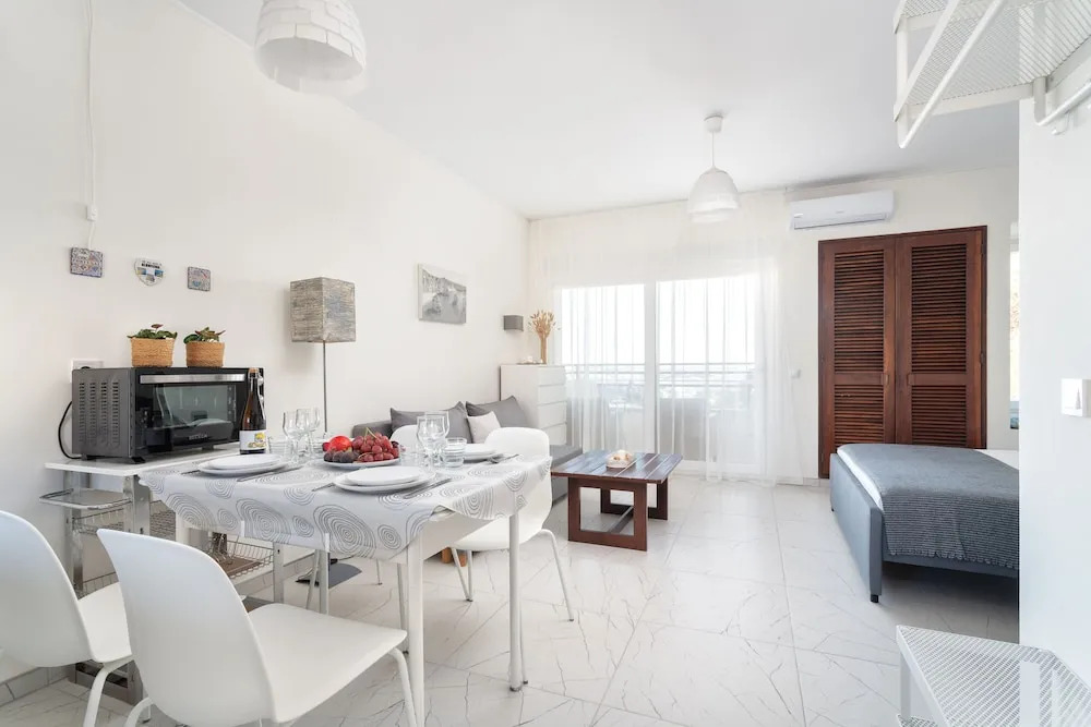 Jardim Cozy Apartment with 2 swimming pools near the Old Town
