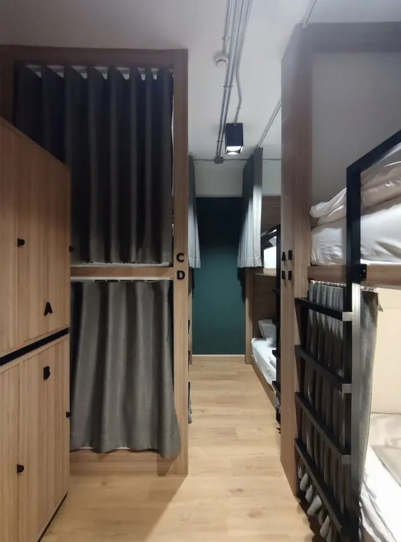 N5 Ratchawong Hostel