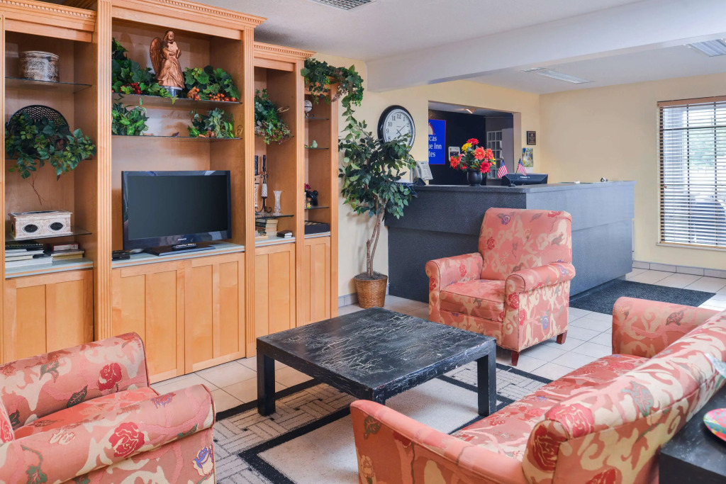 Americas Best Value Inn & Suites - Bluffton