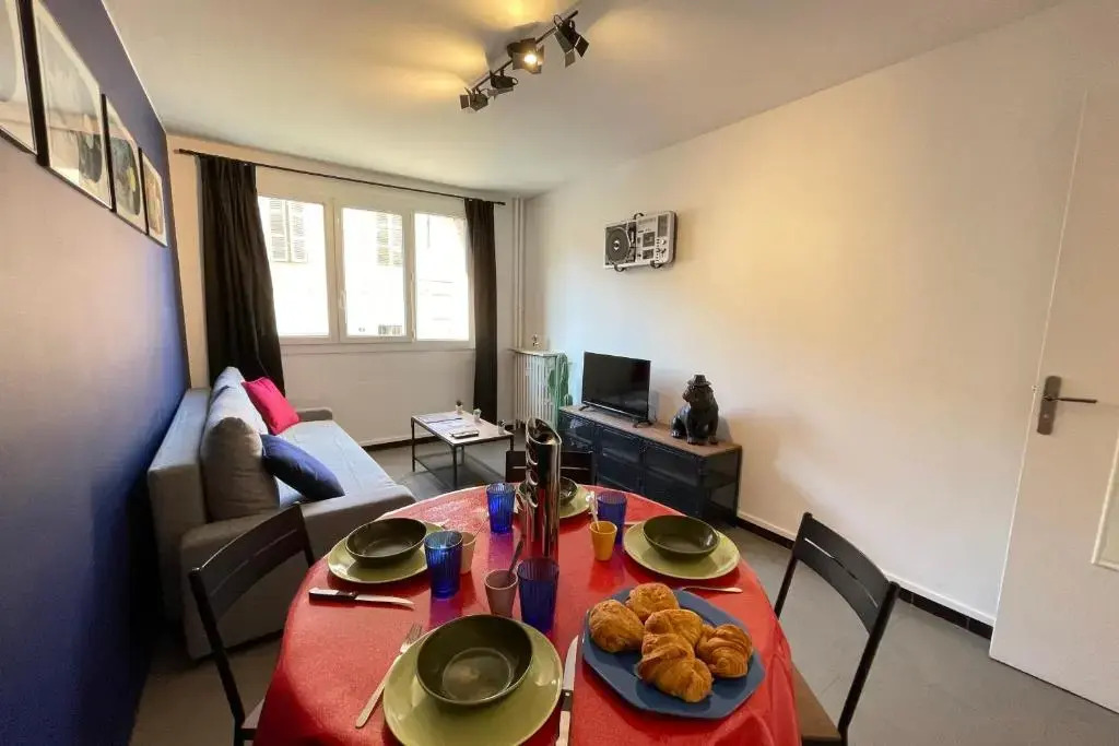 La Loge - Joli T2 proche Longchamp / Centre-ville et Gare - Wifi Netflix