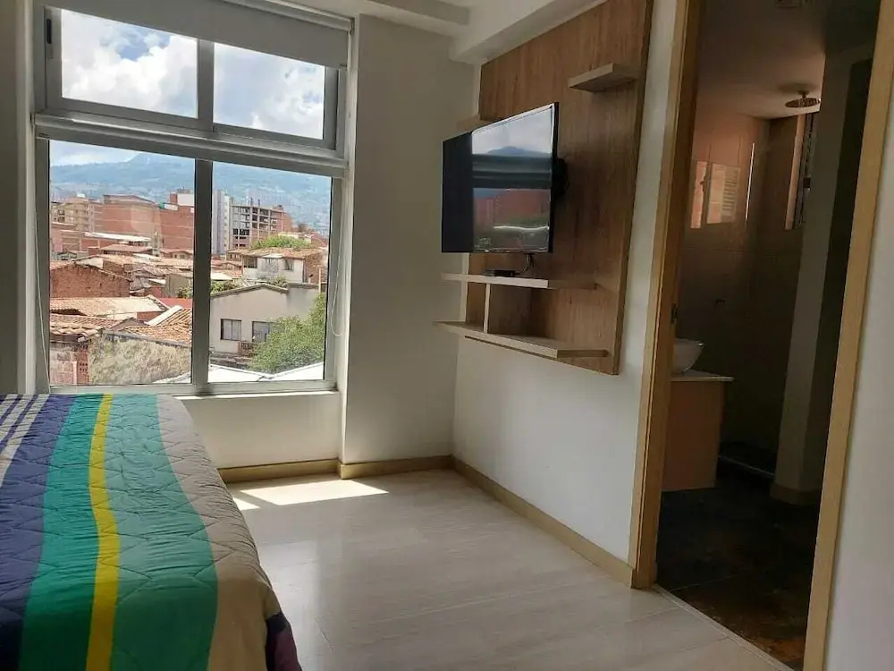 Great comfortable Laureles La 70 Med