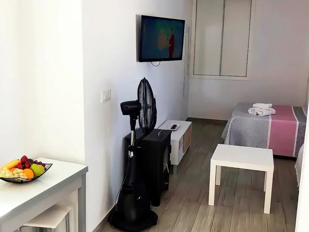 Estudio con Terraza y aire acondicionado