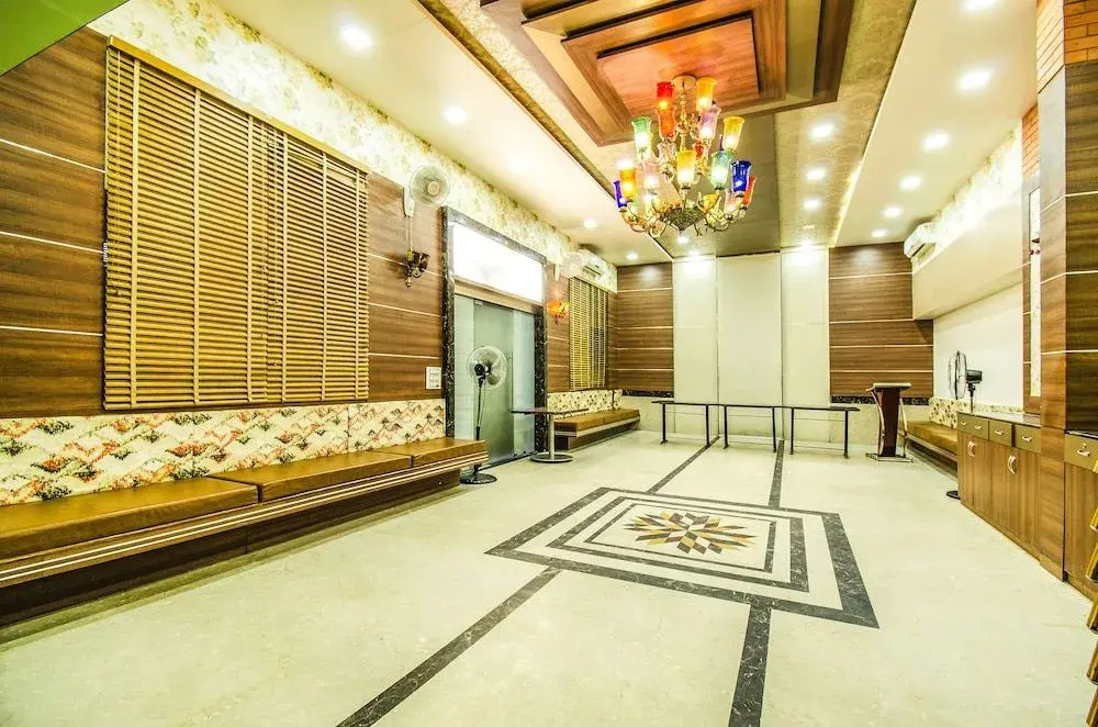 FabHotel Gharonda Residency MIDC