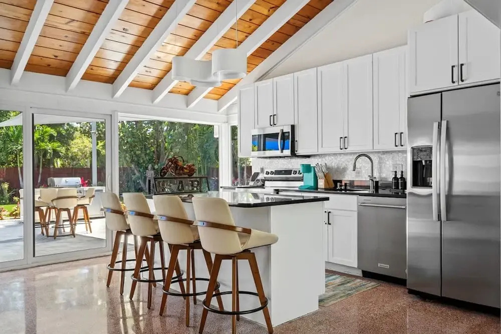 Pool Spacious Backyard Delray Beach Home