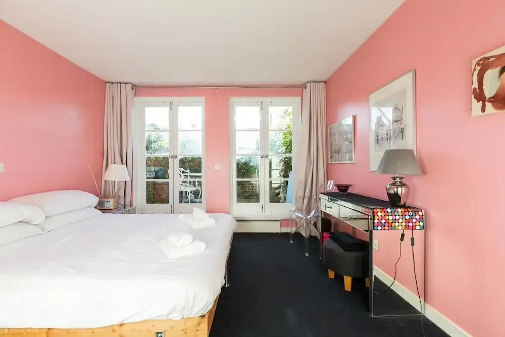 Exquisite and Chic 2 bed 2 Bath Flat in Chelsea