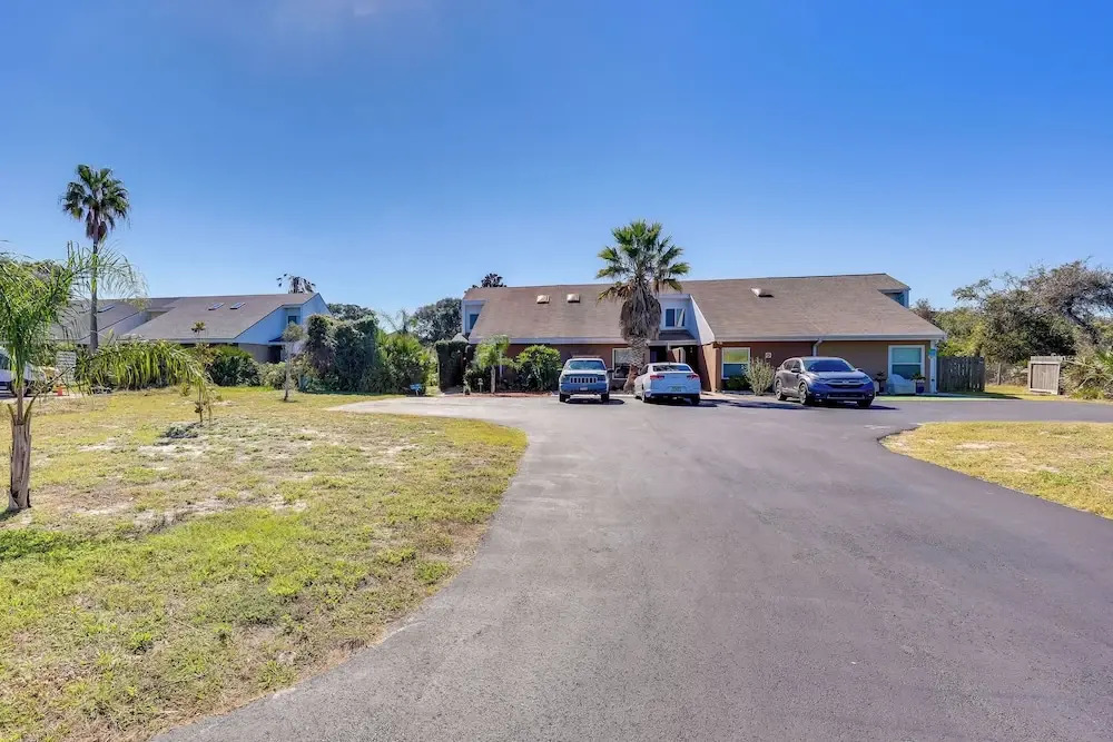 Serene St Augustine Townhome: Walk to Beach!