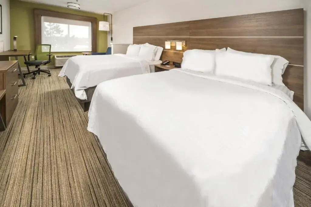 Holiday Inn Express Chicago Northwest-Vernon Hills by IHG