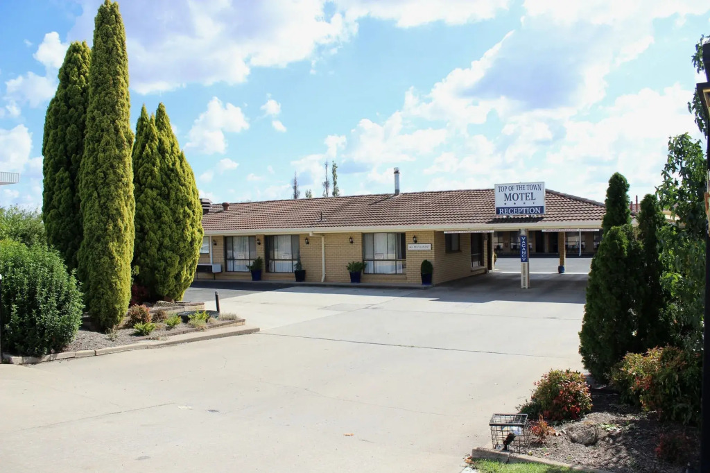 Top of the Town Motel