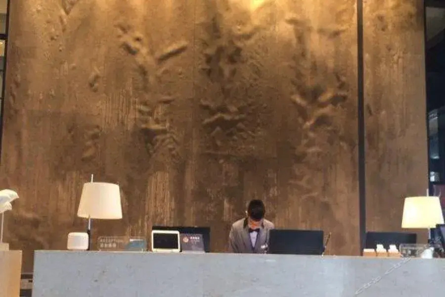 Love Life Hotel Wanda