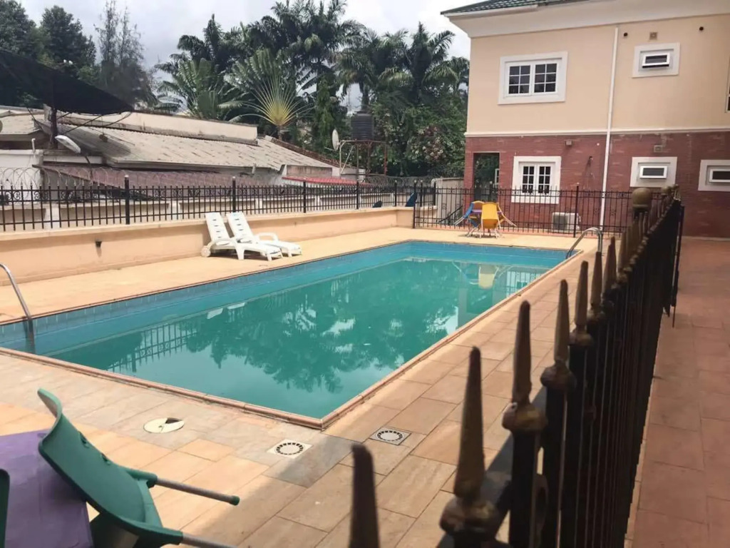 Diplomatic suites