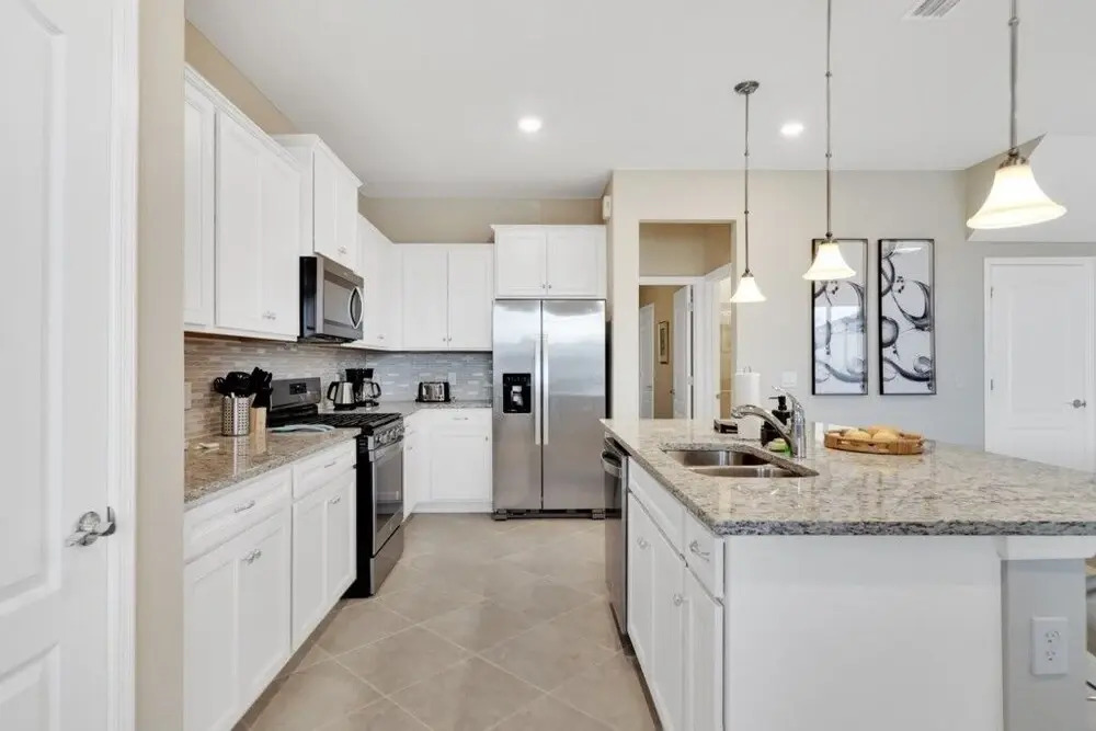New Luxury Home In Solterra Resort Kissimmee! 5 Bedroom Home by Redawning