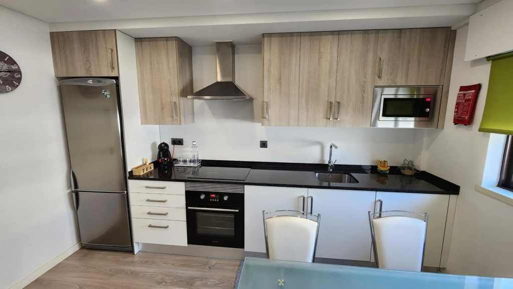 Ria Center Apartment - Left
