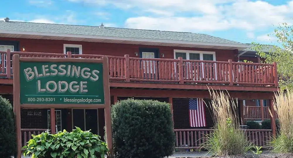 Blessing Lodge by Amish Country Lodging