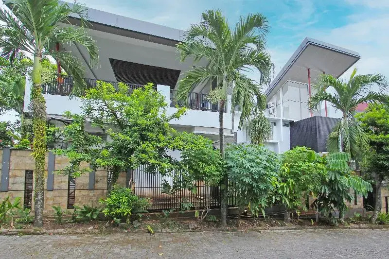 Super OYO Capital O 91665 Dprof Exclusive Guesthouse
