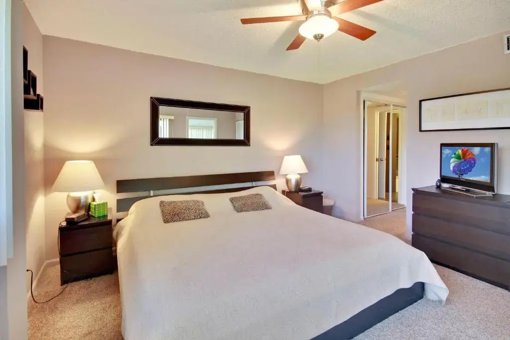 Land's End 1-402 Bay Front - Premier