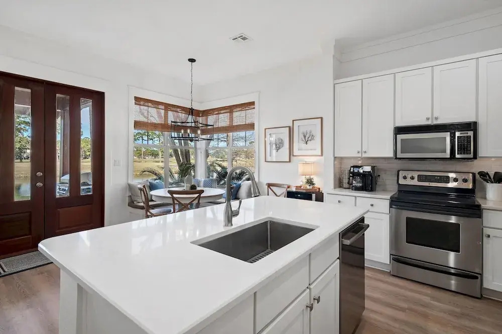 Magnolia Bay 8593