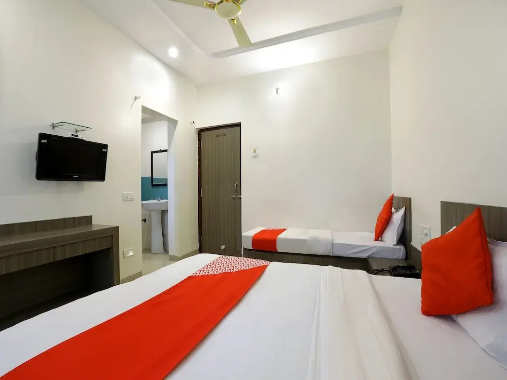 Hotel Shri Sai Murli