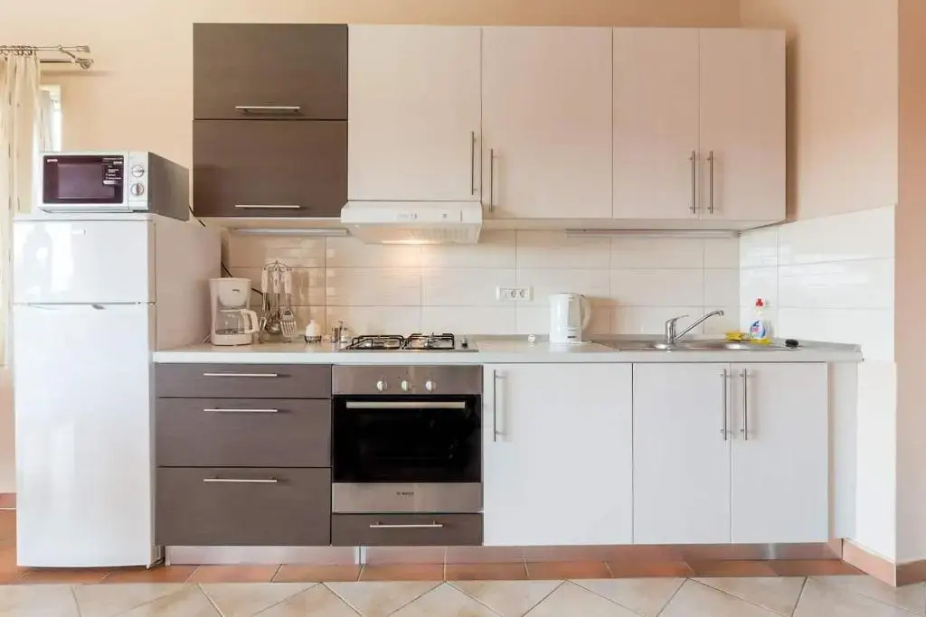 Dina Apartments