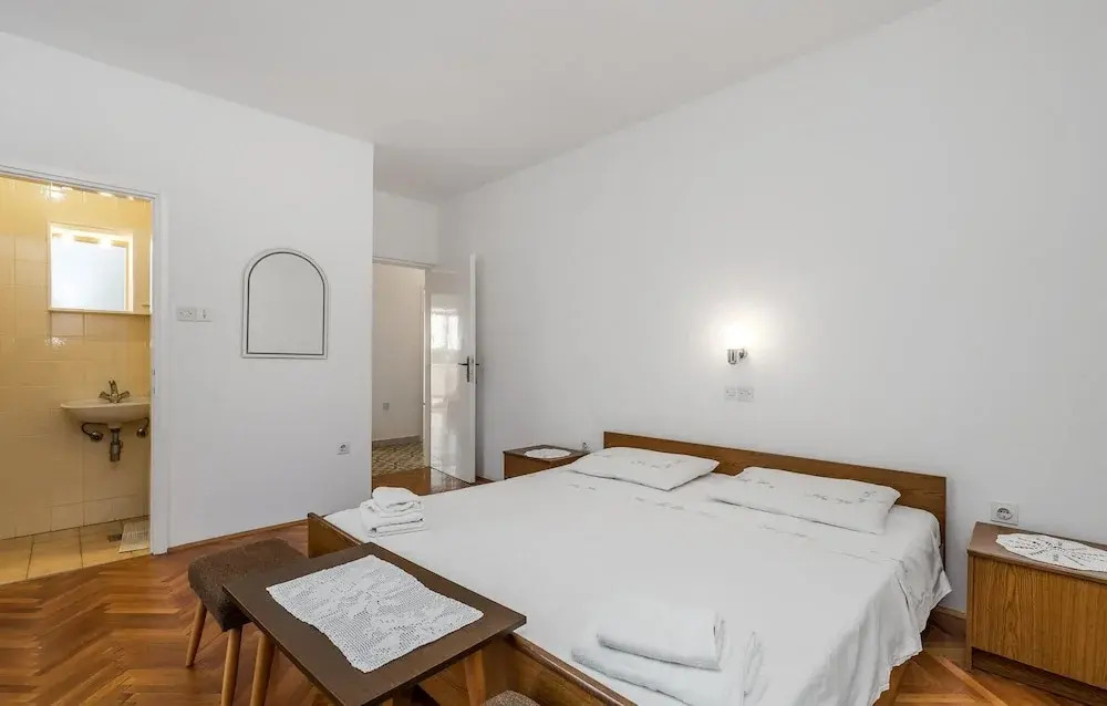 Awesome Apartment in Rab With 2 Bedrooms
