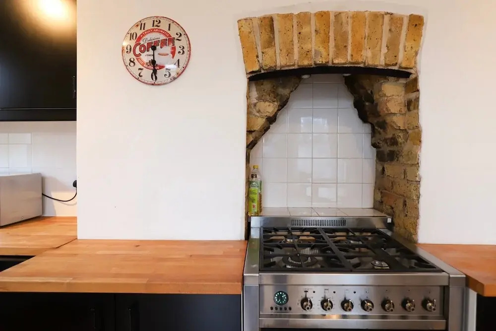 Spacious 4 Bedroom Property With Garden