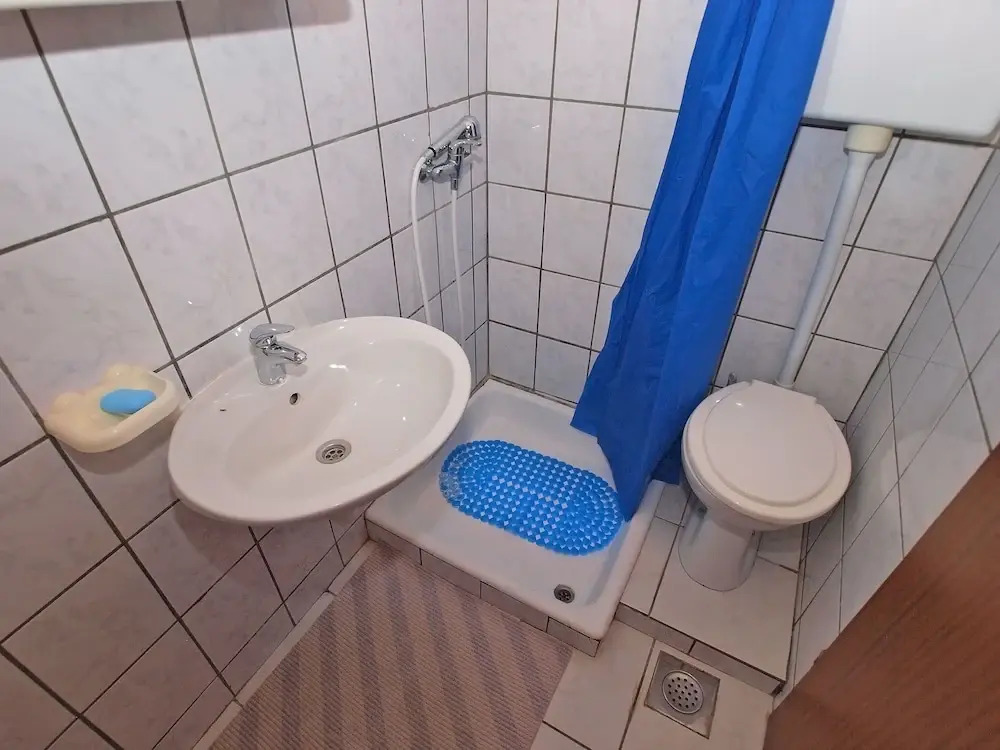 Apartment 939