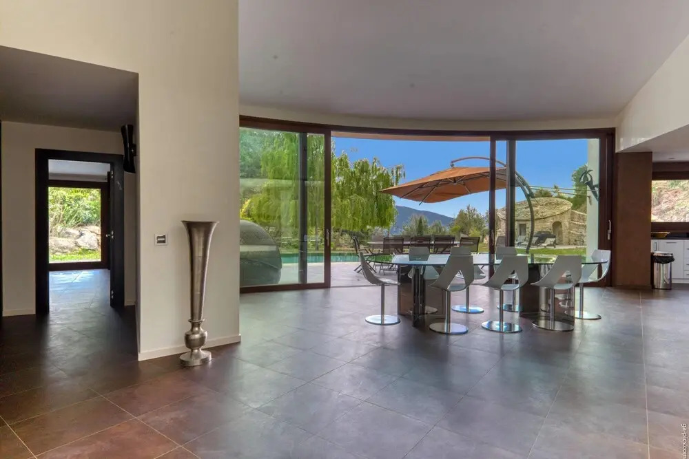 Fantastic Villa With Swimming Pool - 15min TO Mont