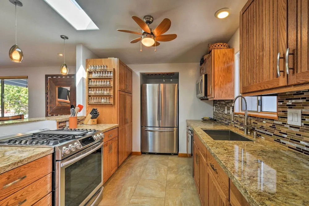 Patio & Views: Peaceful Sedona Getaway!
