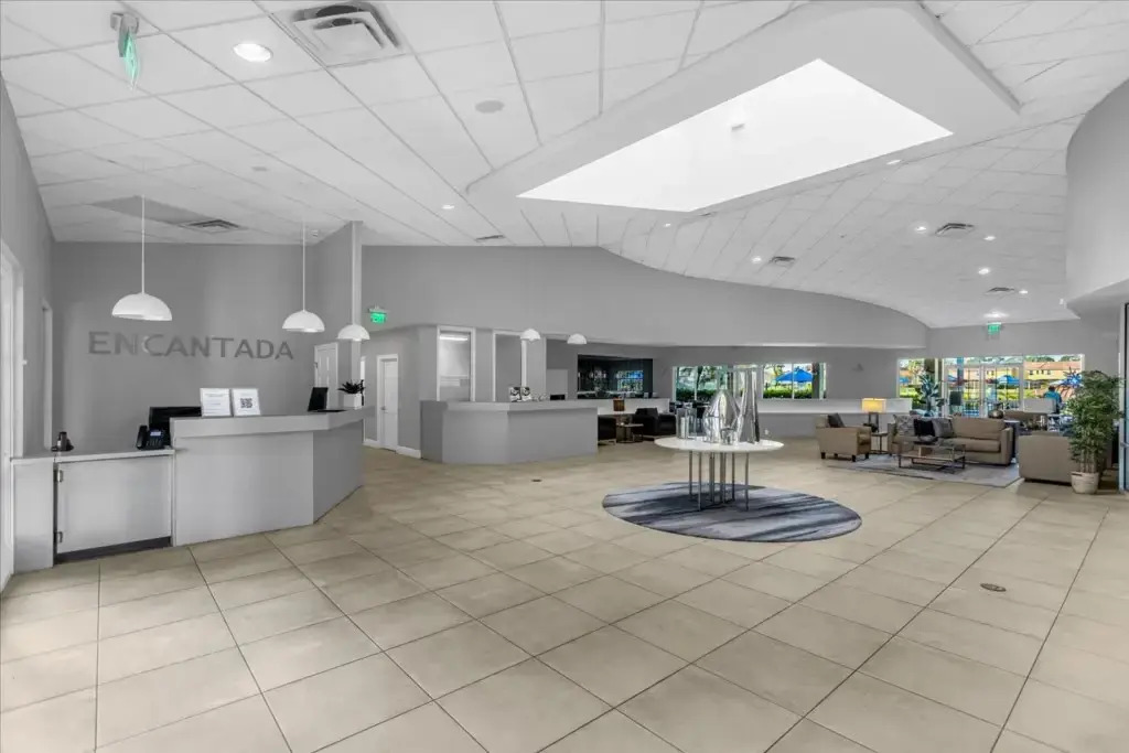 3 Bedrooms 25 Bathrooms Encantada 3122 Yl