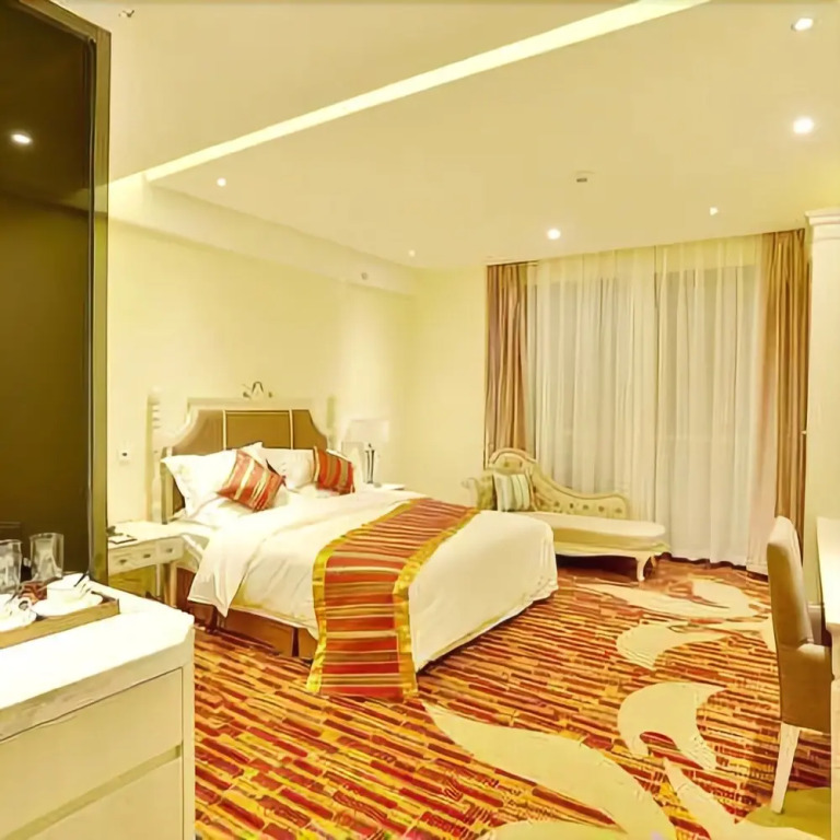 Chengdu Yinchao Hotel
