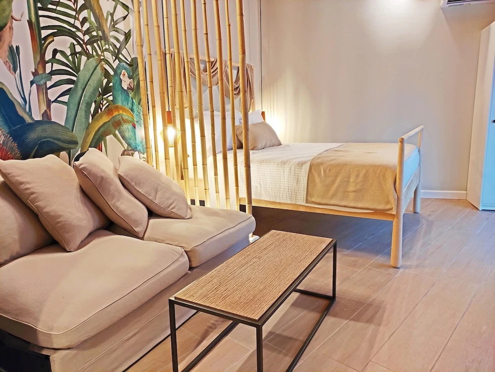 Sea & Cliff Luxury Suites
