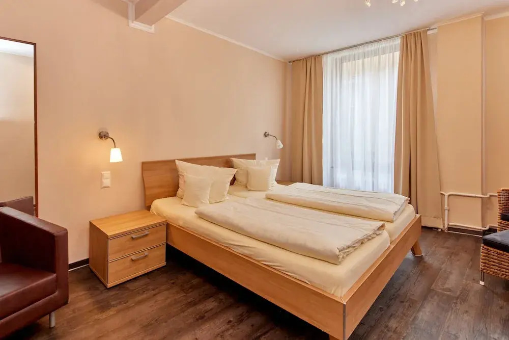 Moselhotel Römischer Kaiser `Staffuntil5pm`EarlyBirdBreakfast`CityParking