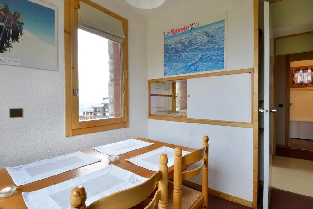 Belle Plagne Two-roomed Divisible Apartment on the Slopes for 6 People of 35 mÂ² Ay01