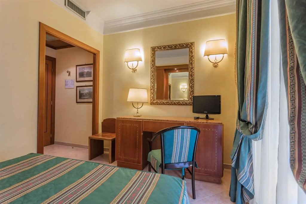 Raeli Hotel Luce