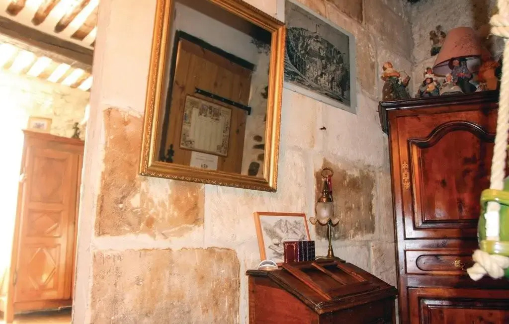 LA CASA DE BOULBON