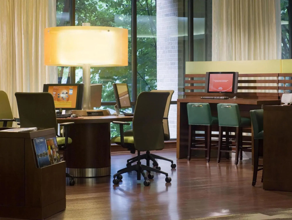 Merriweather Lakehouse Hotel, Autograph Collection