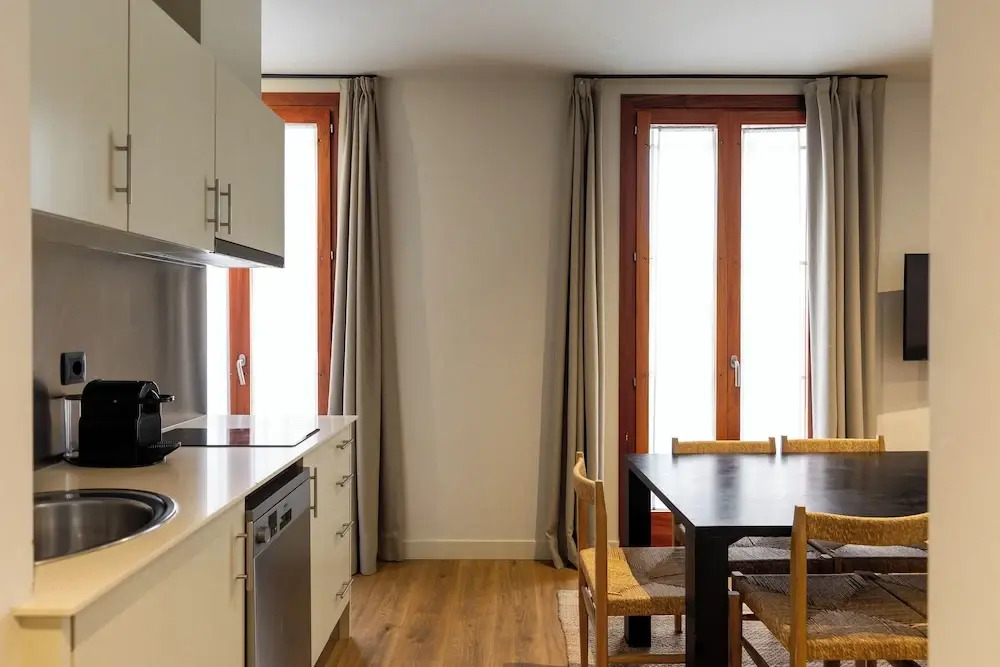 Uma Suites Barceloneta Beach